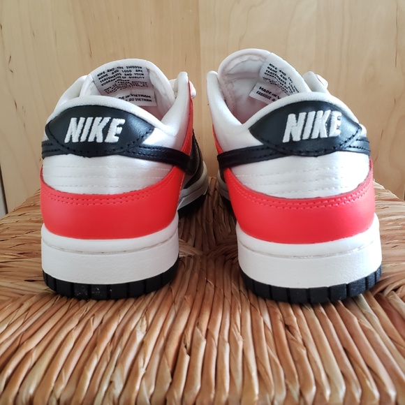 Nike Air Force One Satin Low Dunk Size 7.5 NEW! - Picture 4 of 16